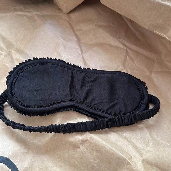 Agent Provocateur Silk  Swarovski Crystal - Picture 5 of 5